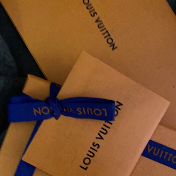 Meet your Posher, John - Picture 1 of 1